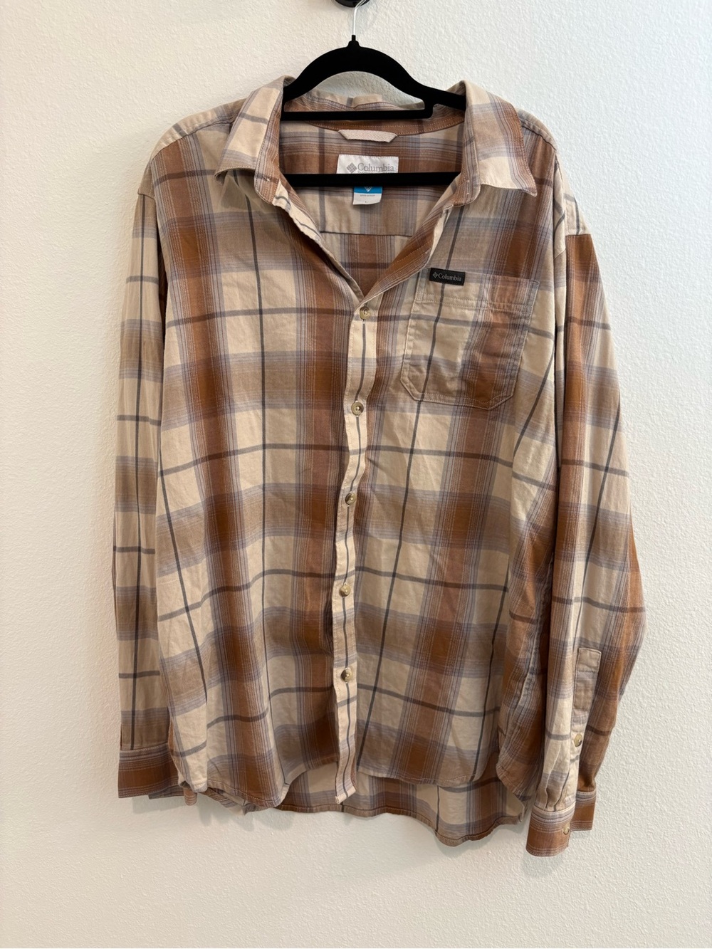 Columbia Men’s Brown & Tan Plaid Button-Down Shirt